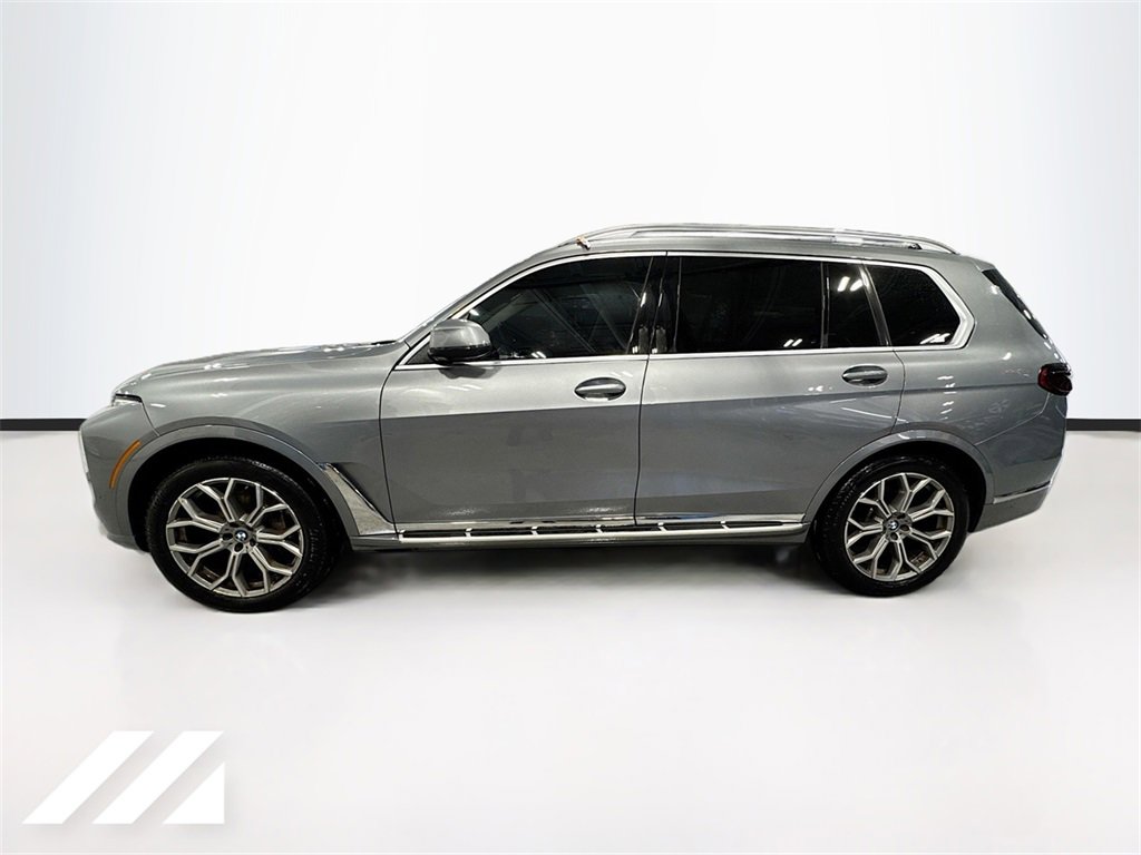 Used 2024 BMW X7 xDrive40i w/ Premium Package image 8
