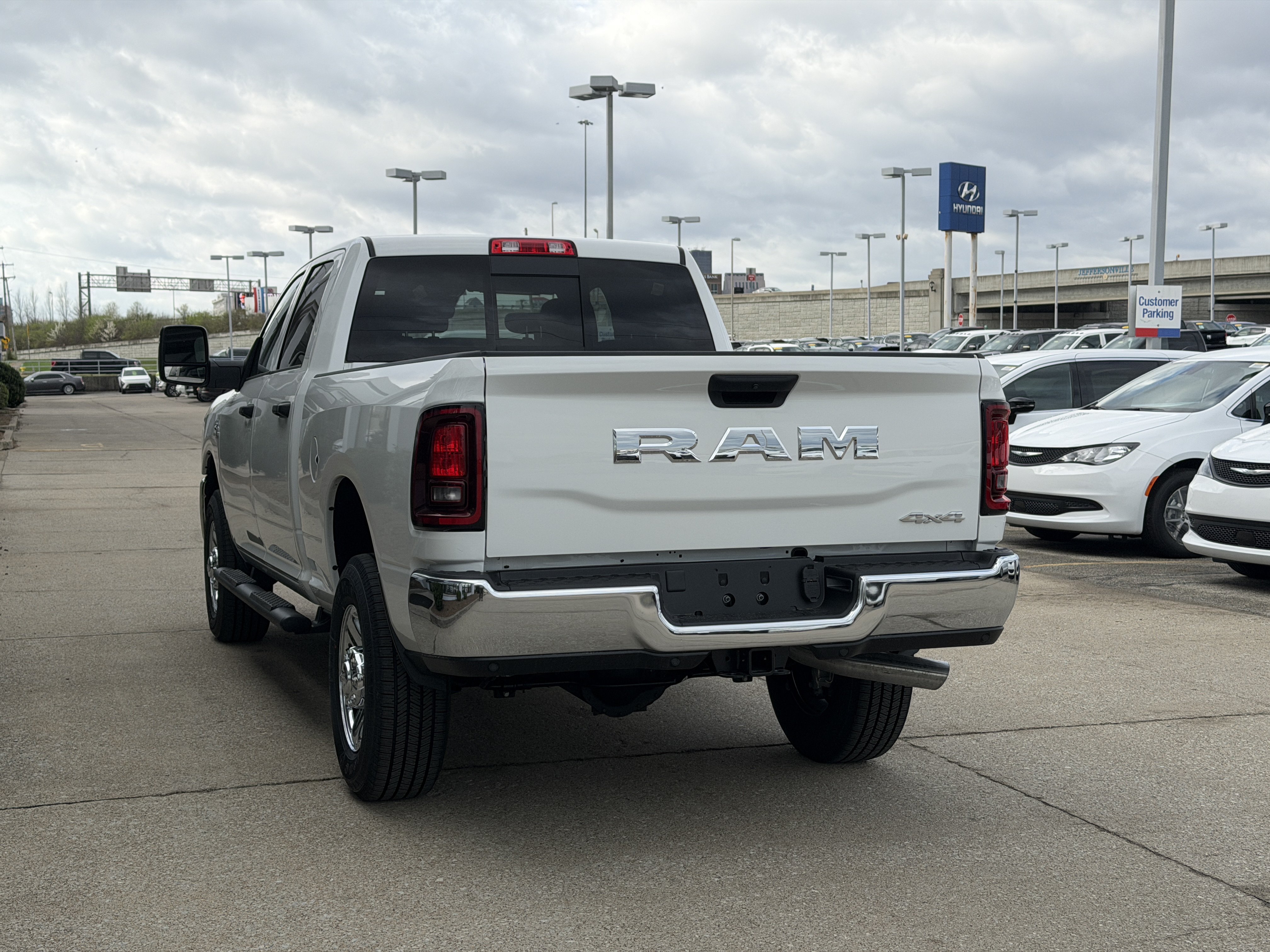 New 2026 RAM 2500 Tradesman AWD/4WD image 7