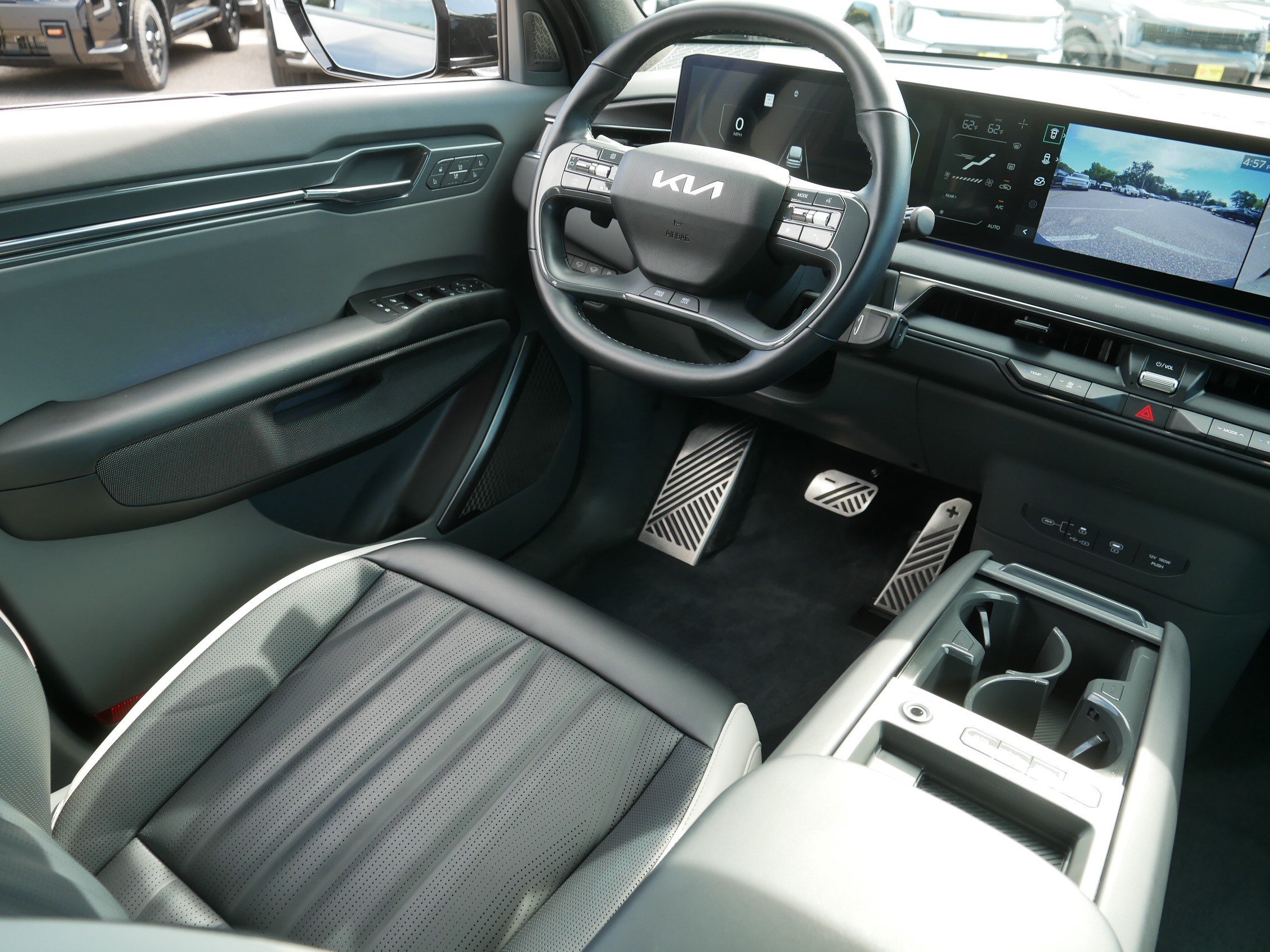 Certified 2024 Kia EV9 GT-Line AWD/4WD image 9