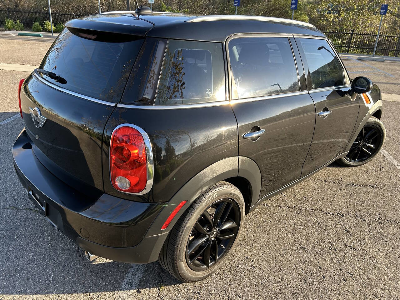 Used 2013 MINI Cooper Countryman Cooper 4dr Crossover image 3