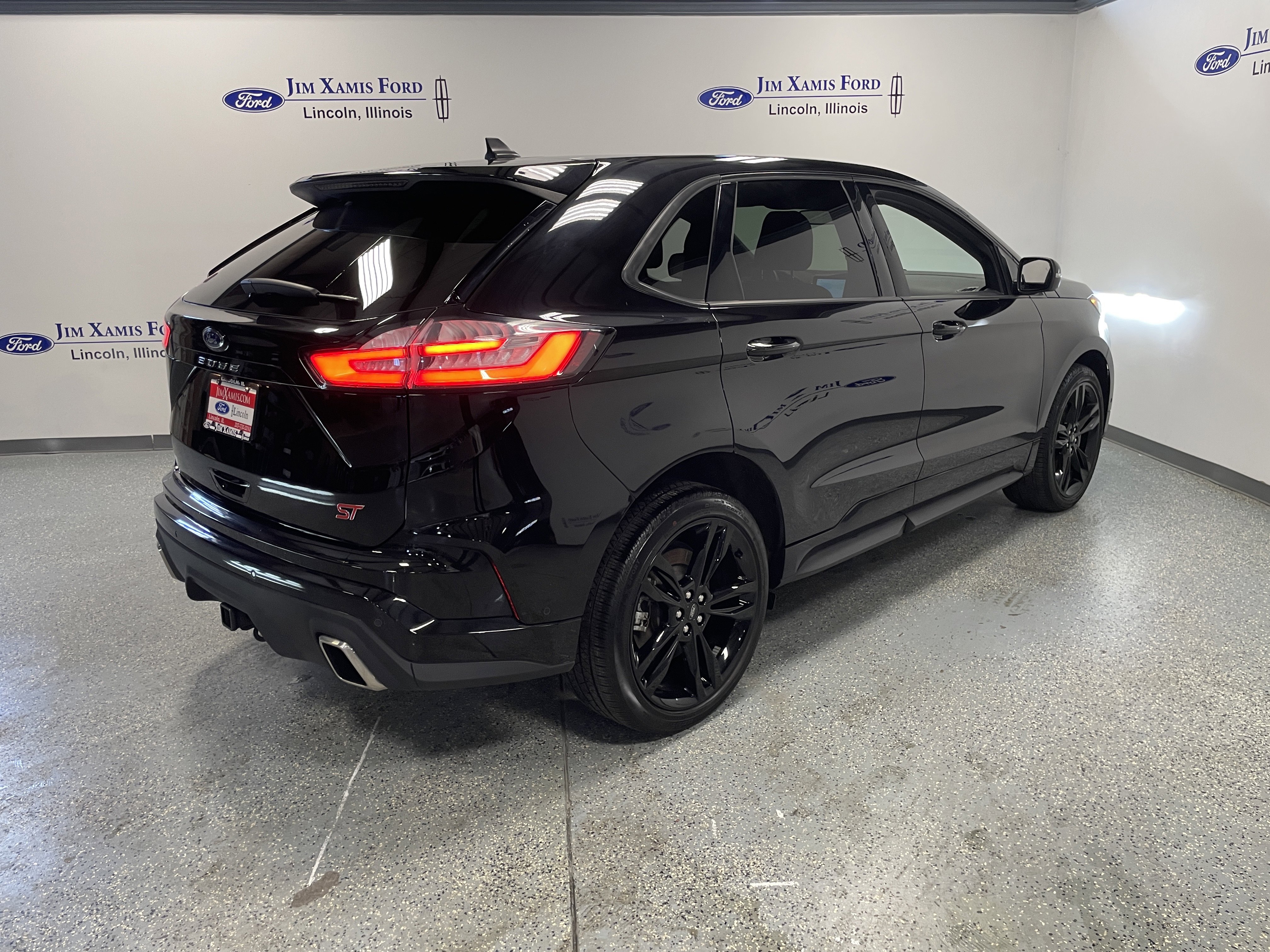 Used 2024 Ford Edge ST w/ Equipment Group 401A image 6