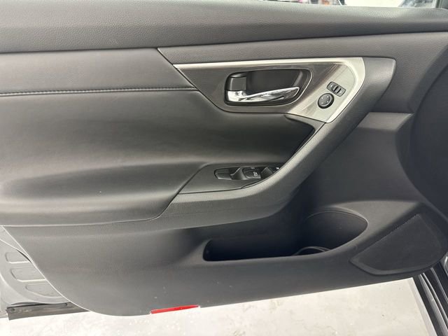 Used 2015 Nissan Altima 2.5 SL w/ Technology Package FWD image 21
