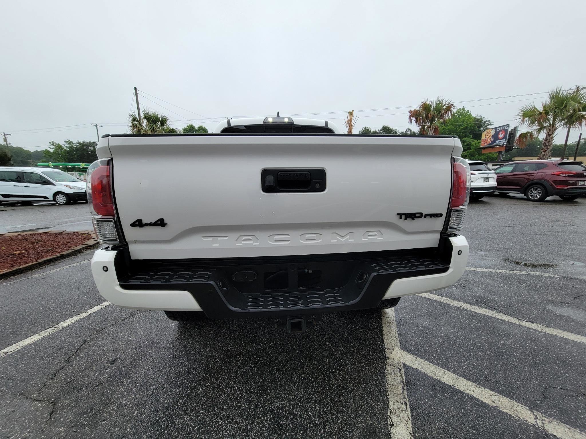 Used 2018 Toyota Tacoma TRD Pro AWD/4WD image 12