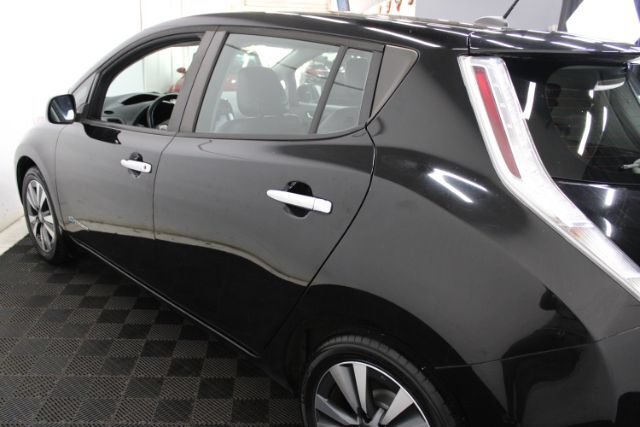Used 2015 Nissan Leaf SL w/ Premium Package FWD image 10