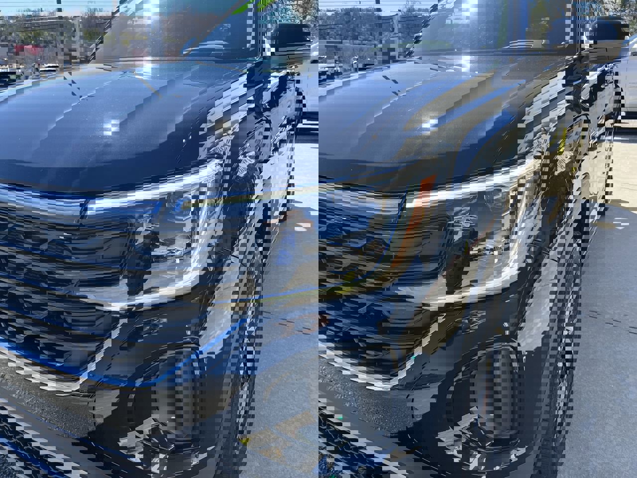 Used 2024 Volkswagen Atlas Cross Sport SEL image 11