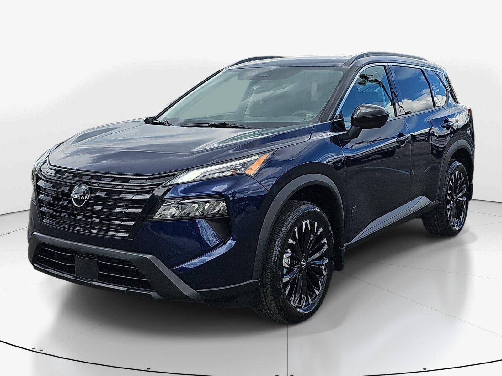 New 2027 Nissan Rogue Dark Armor FWD image 10