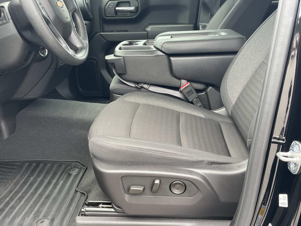 Used 2024 Chevrolet Silverado 1500 Custom AWD/4WD image 16