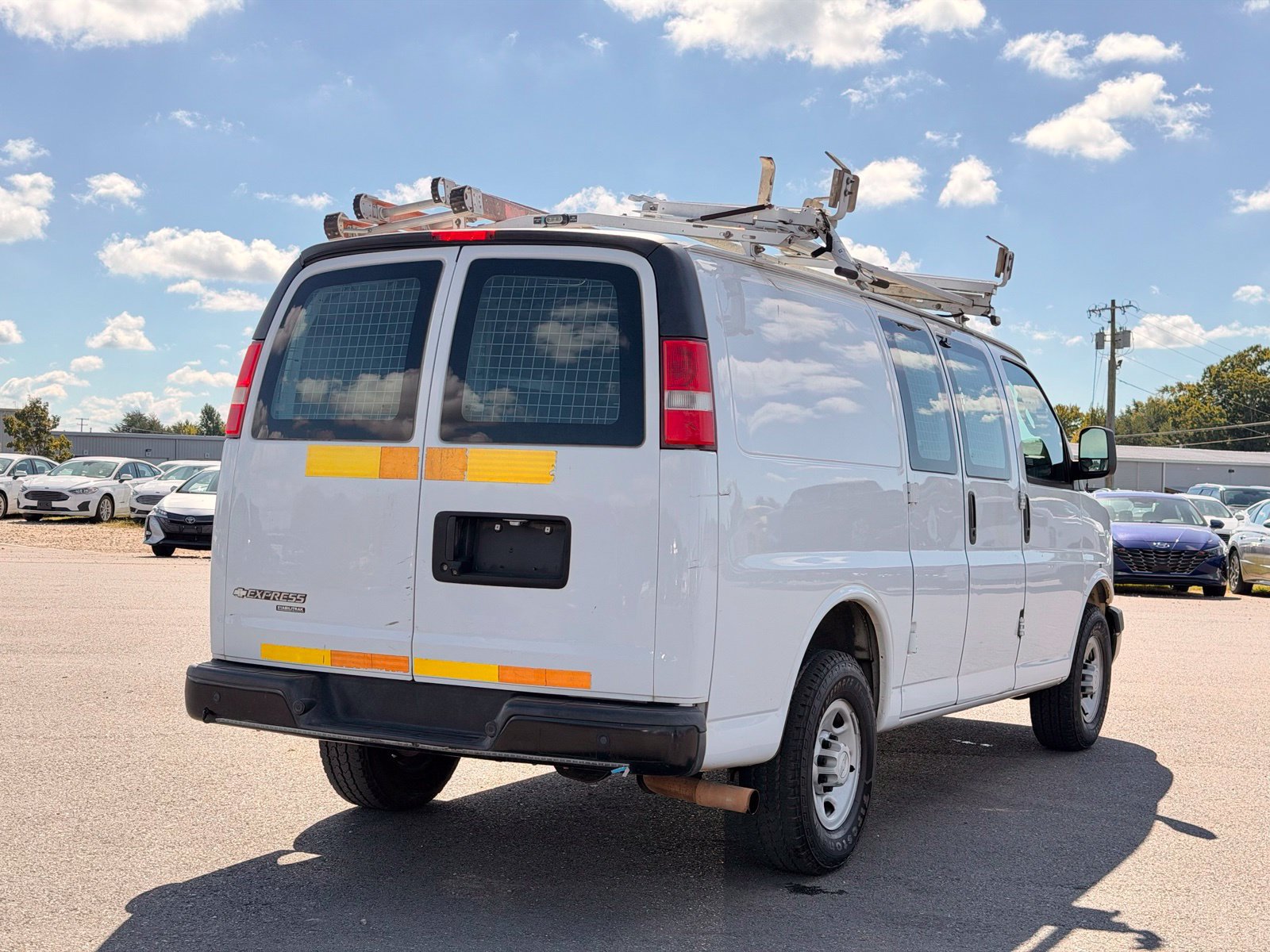 Used 2016 Chevrolet Express 2500 RWD image 7