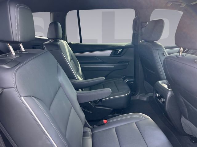 Certified 2025 Buick Enclave Preferred image 18