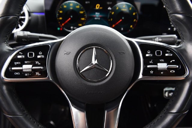 Used 2023 Mercedes-Benz CLA 250 4MATIC w/ Premium Package image 20