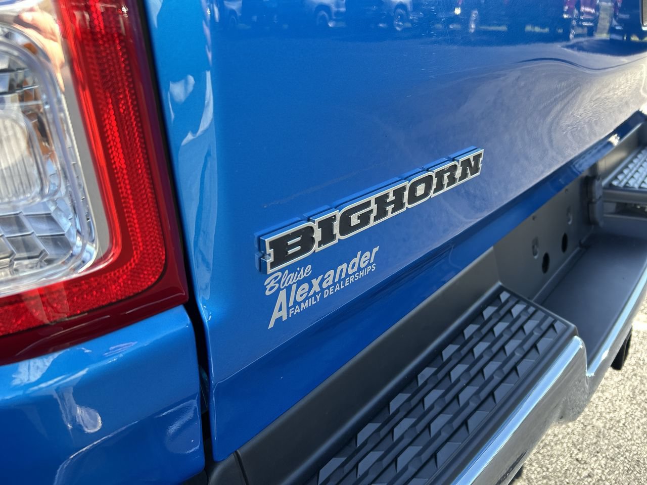 Used 2022 RAM 1500 Big Horn AWD/4WD image 11