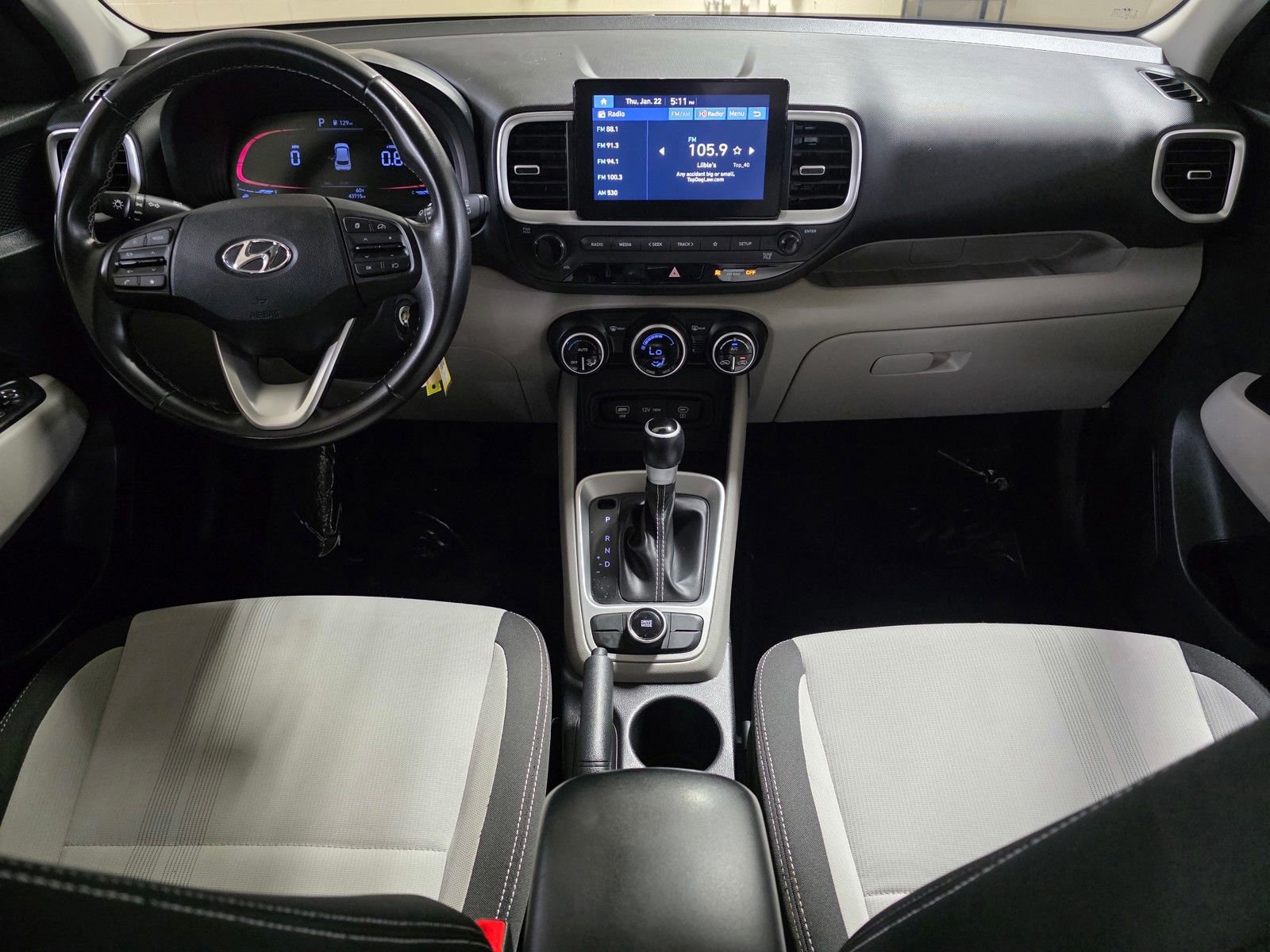 Certified 2023 Hyundai Venue SEL image 18