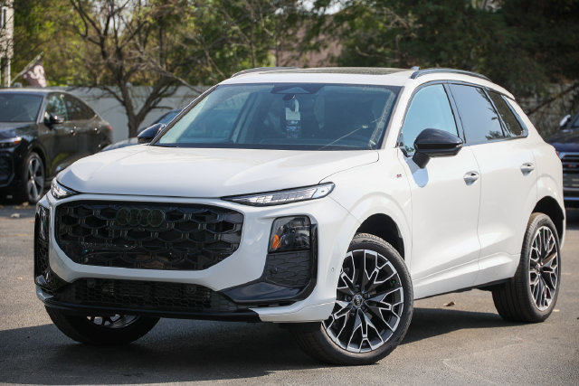 New 2026 Audi Q3 quattro 2.0T