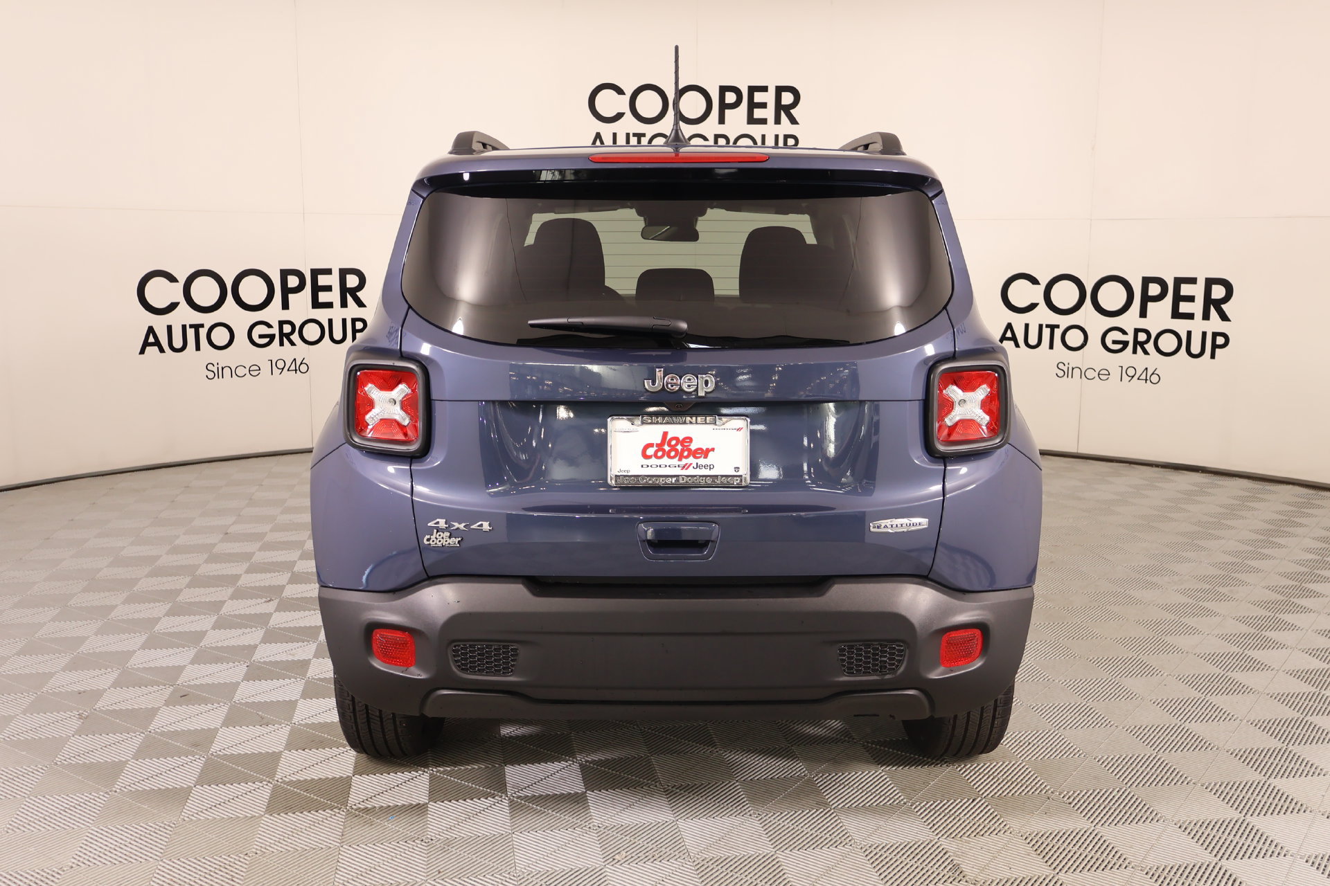 Used 2022 Jeep Renegade Latitude AWD/4WD image 22