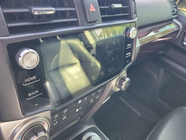 Used 2018 Toyota 4Runner Limited AWD/4WD image 20