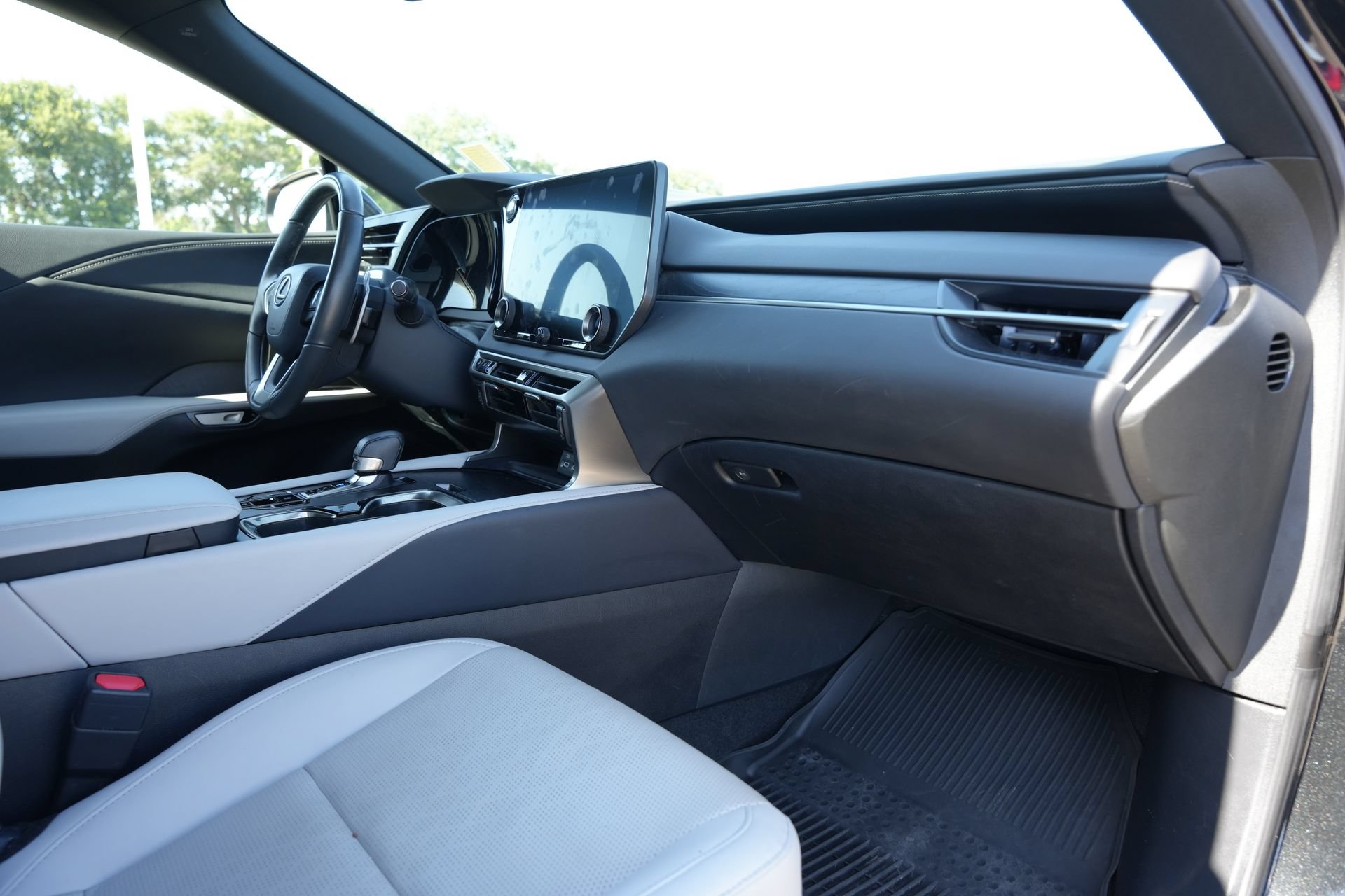 Used 2023 Lexus RX 350 Premium Plus w/ Cold Area Package FWD image 22