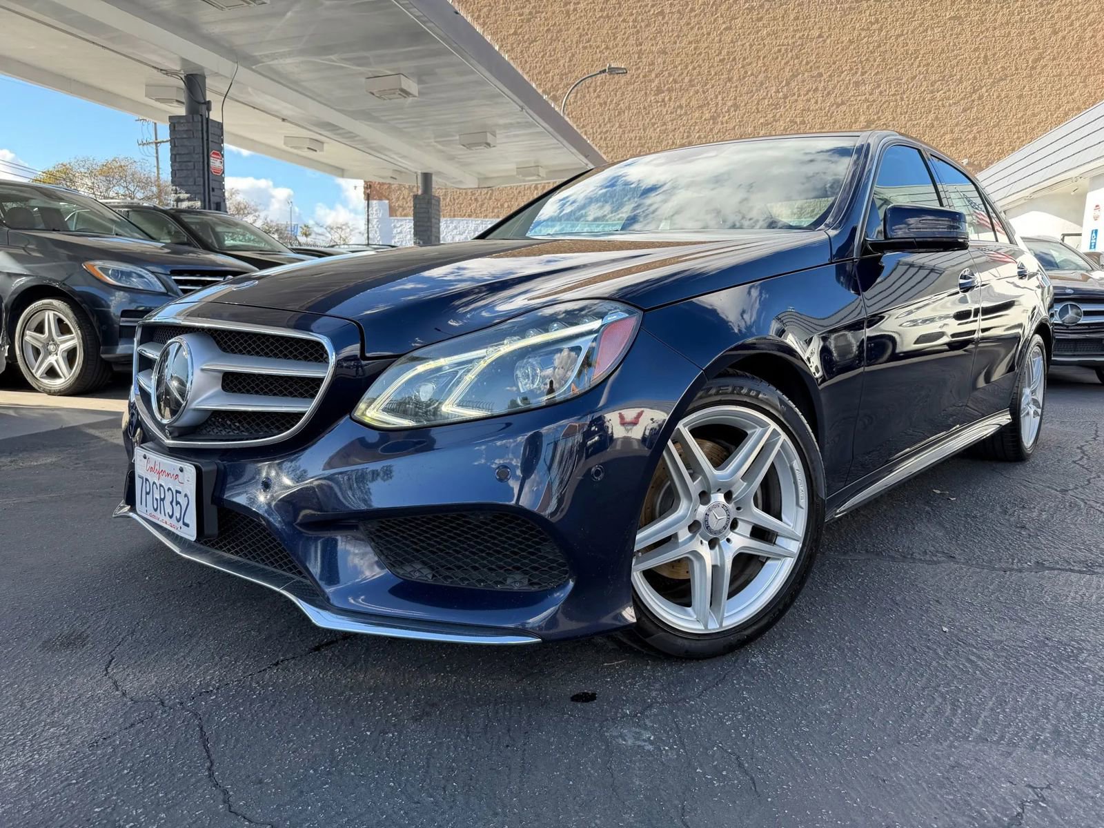 Used 2014 Mercedes-Benz E 350 Sedan image 1