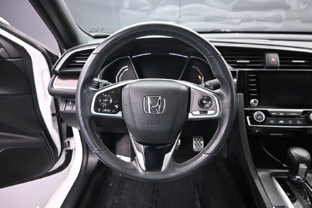 Used 2019 Honda Civic Touring image 21