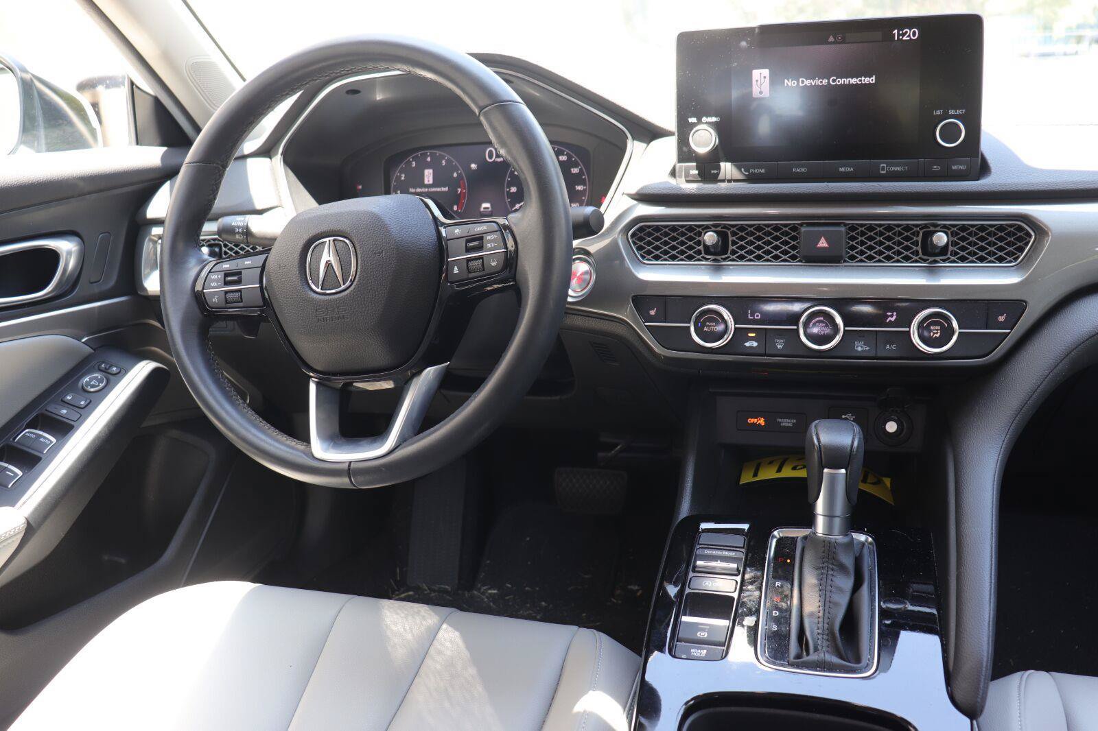 Used 2024 Acura Integra FWD image 25