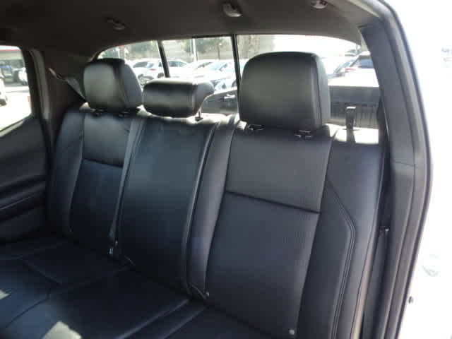 Used 2023 Toyota Tacoma TRD Off-Road w/ TRD Premium Off Road Package image 21