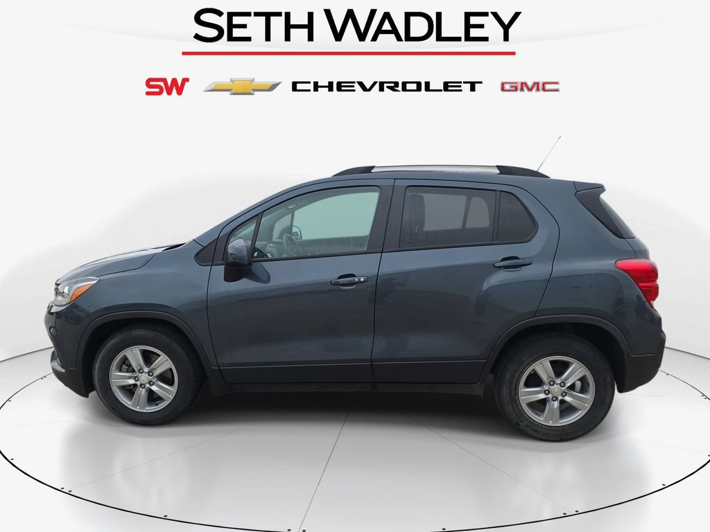 Used 2022 Chevrolet Trax LT w/ LT Convenience Package FWD image 4