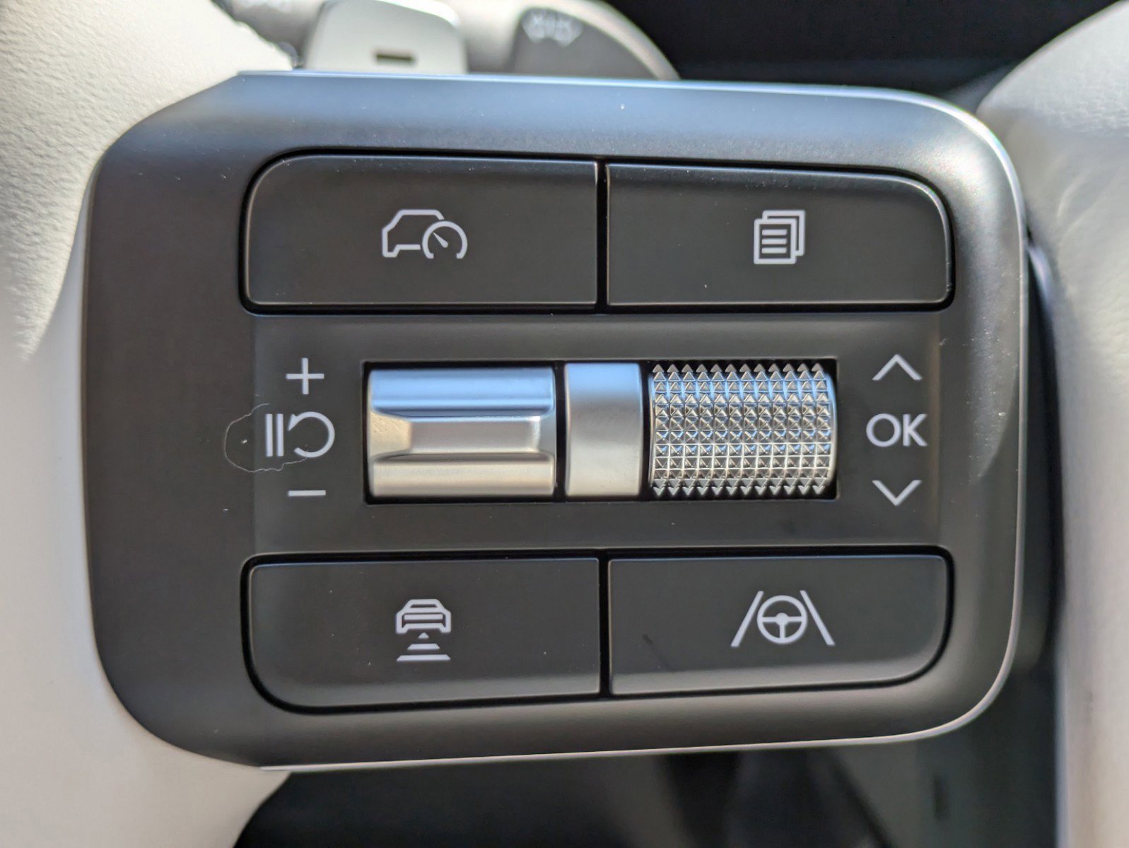 Used 2025 Hyundai Santa Fe Calligraphy image 25