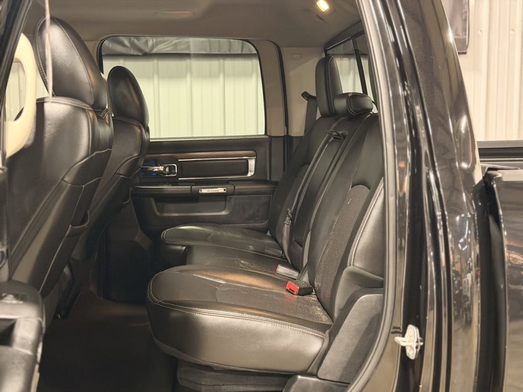 Used 2015 RAM 2500 Laramie w/ Convenience Group image 32