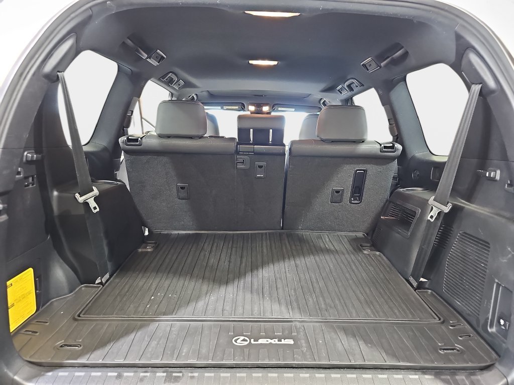 Used 2023 Lexus GX 460 Premium w/ Premium Package AWD/4WD image 12