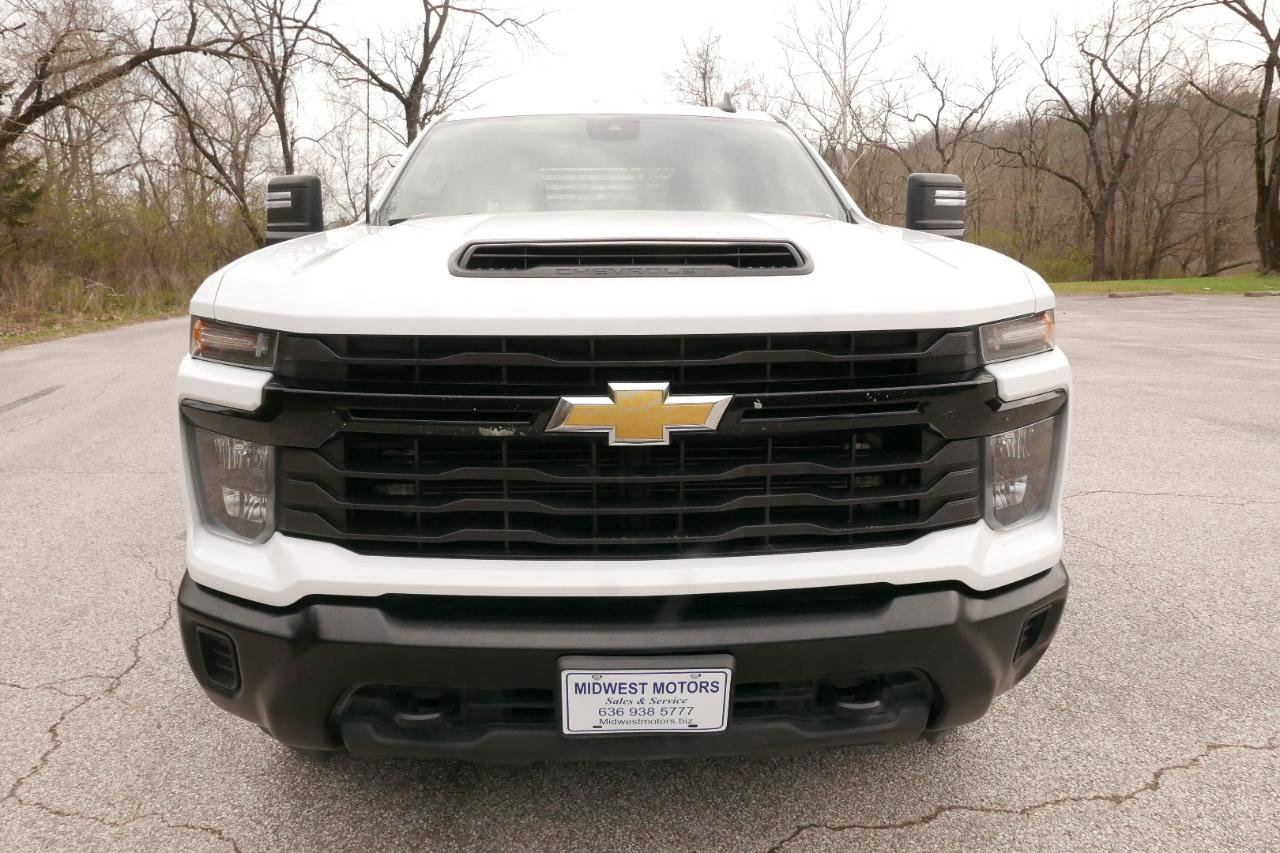 Used 2024 Chevrolet Silverado 3500 W/T w/ WT Fleet Convenience Package image 3