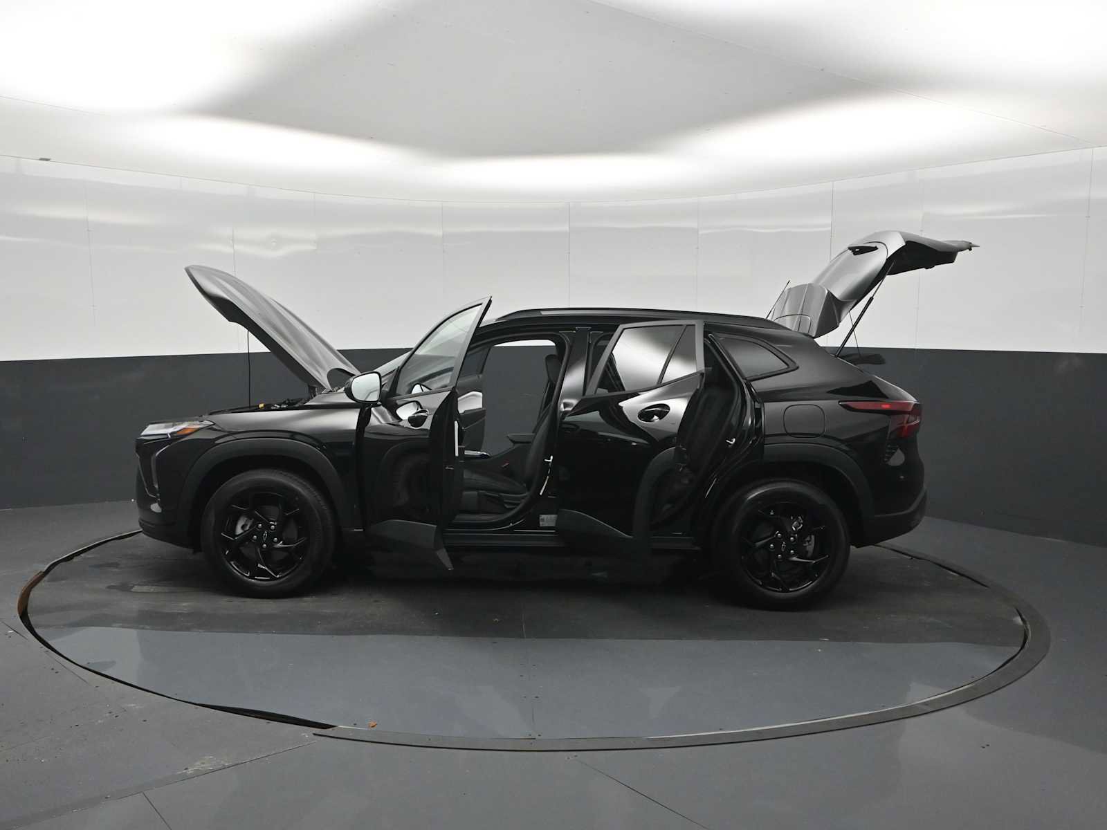 New 2026 Chevrolet Trax LT w/ Driver Confidence Package FWD image 29