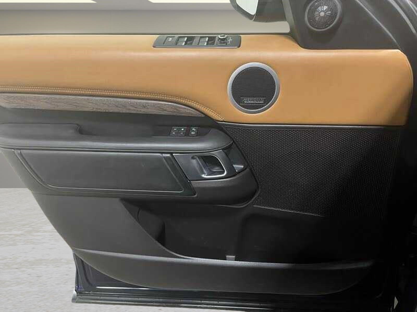Used 2017 Land Rover Discovery HSE Luxury AWD/4WD image 7