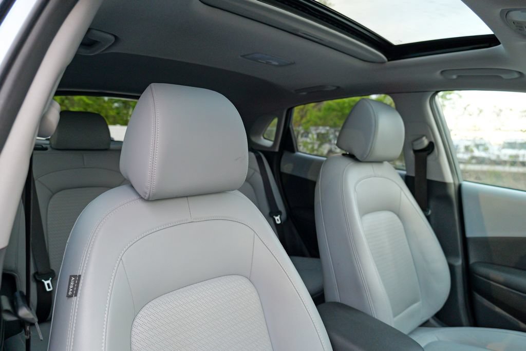 Used 2019 Hyundai Kona Limited AWD/4WD image 37