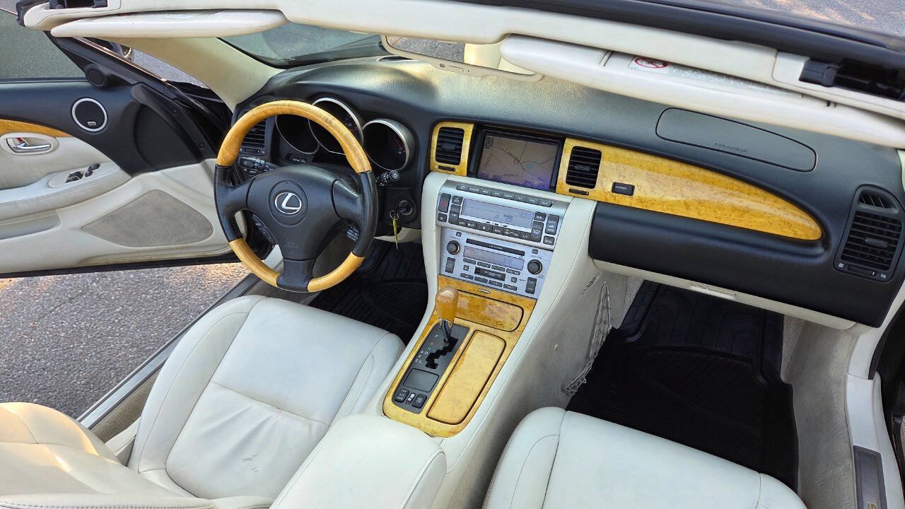Used 2003 Lexus SC 430 Convertible RWD image 39