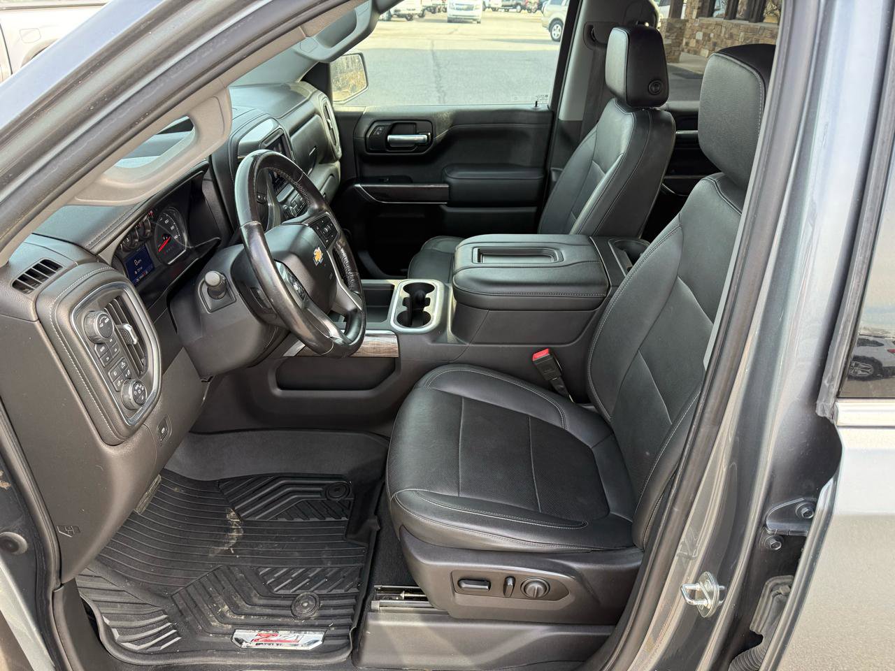 Used 2021 Chevrolet Silverado 1500 LTZ AWD/4WD image 12