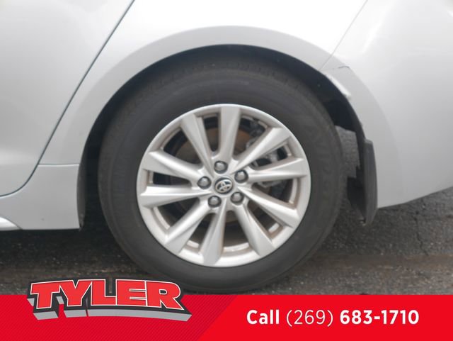 Used 2023 Toyota Corolla LE w/ LE Convenience Package FWD image 39