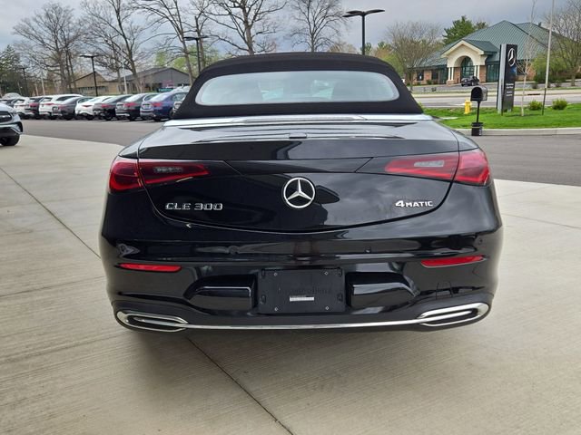Used 2025 Mercedes-Benz CLE 300 4MATIC Cabriolet image 4