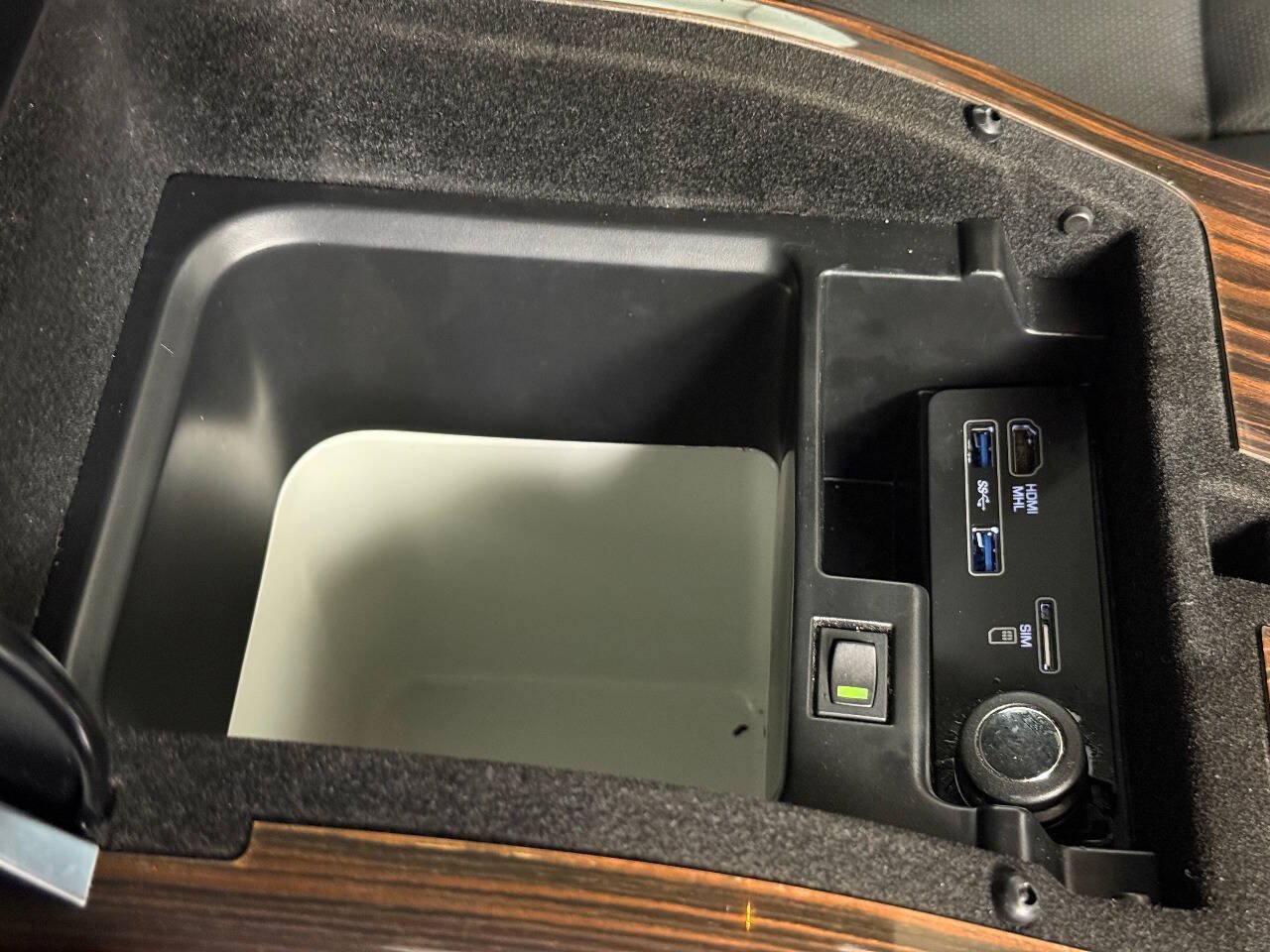 Used 2017 Land Rover Range Rover Long Wheelbase Supercharged AWD/4WD image 40