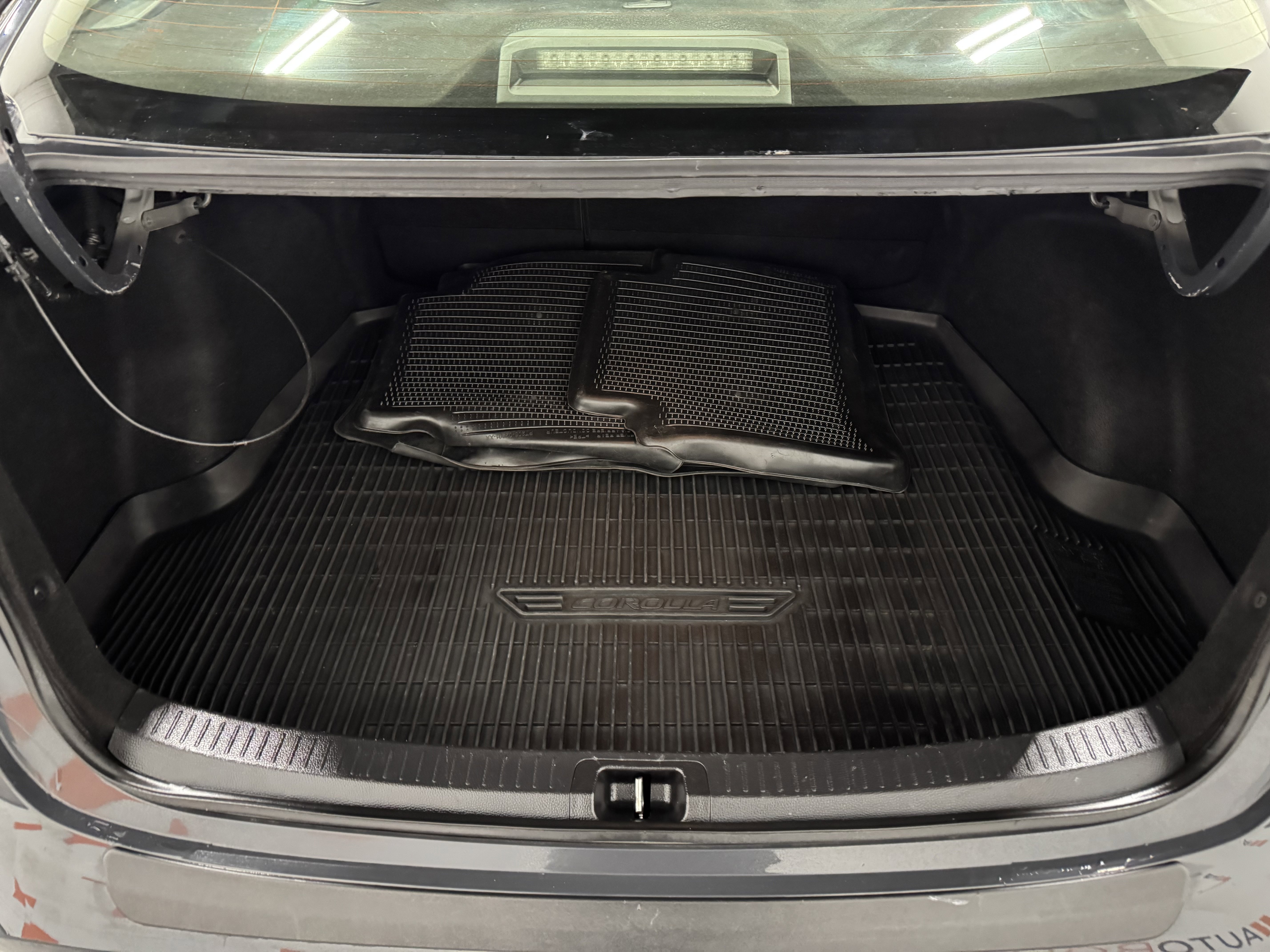 Used 2023 Toyota Corolla LE image 14