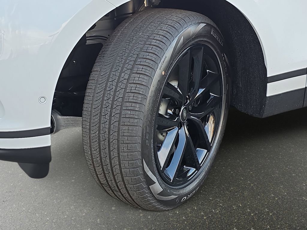 New 2026 Land Rover Range Rover Velar S image 34