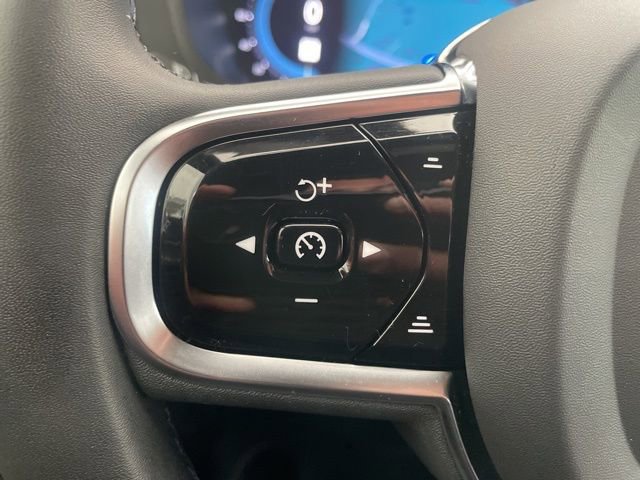 Certified 2023 Volvo XC60 T8 Plus image 17