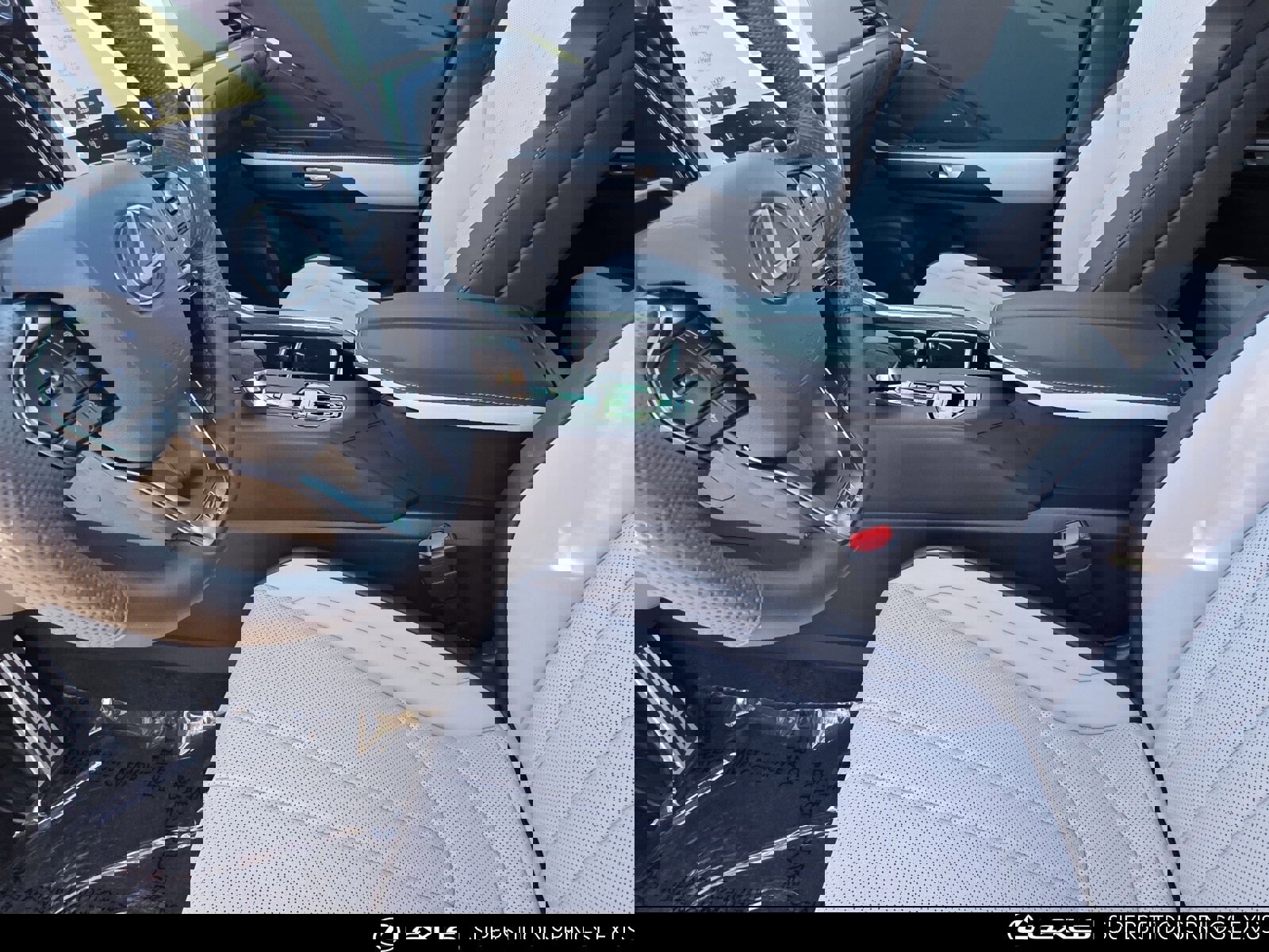 New 2026 Lexus TX 500h AWD image 12