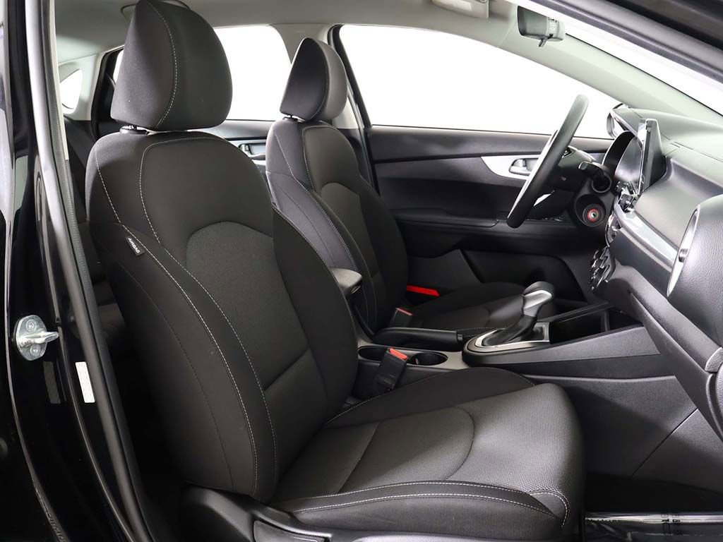 Used 2023 Kia Forte LXS image 27