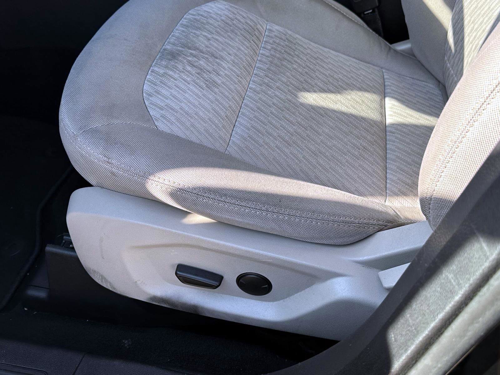 Used 2019 Ford Explorer FWD image 16