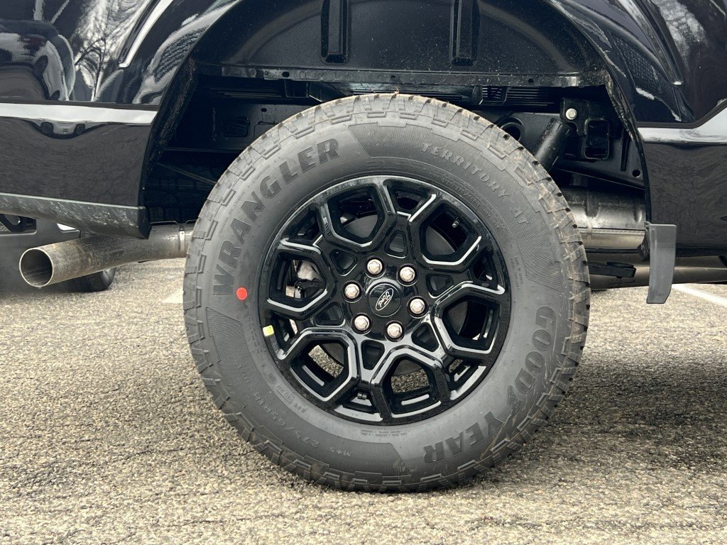 New 2026 Ford F150 XLT w/ Equipment Group 302A MID image 7