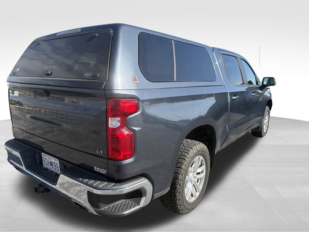 Used 2022 Chevrolet Silverado 1500 LT AWD/4WD image 29