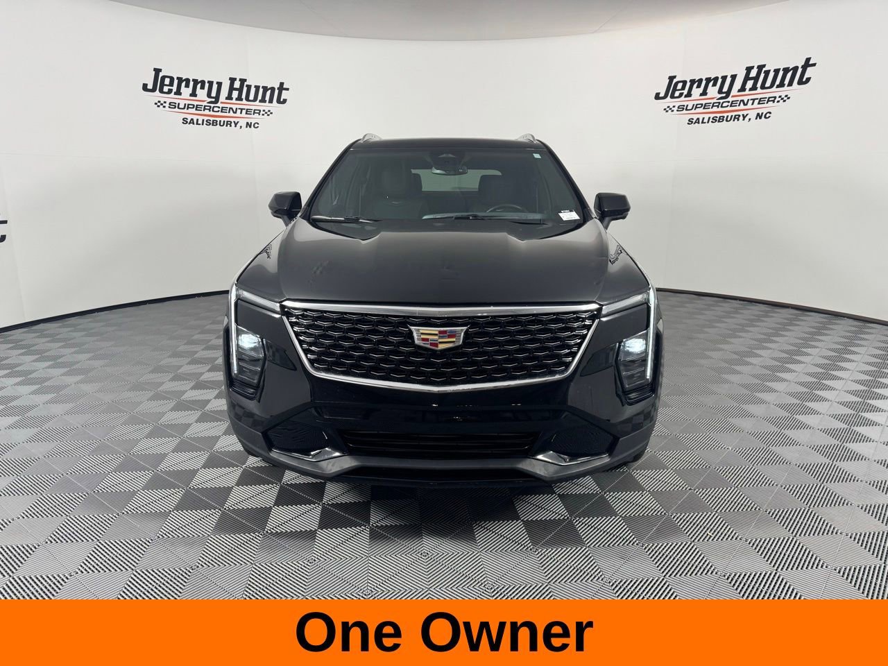 Used 2025 Cadillac XT4 Premium Luxury image 4