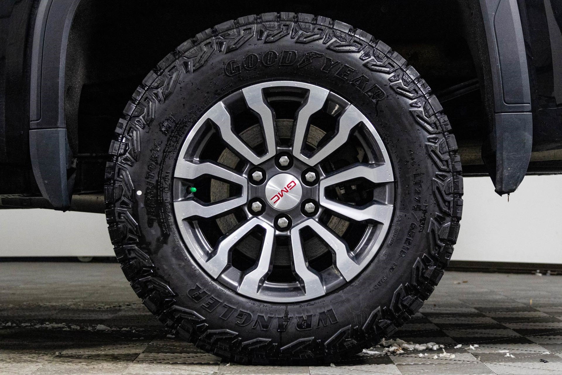 Certified 2021 GMC Sierra 1500 AT4 w/ AT4 Premium Package image 26