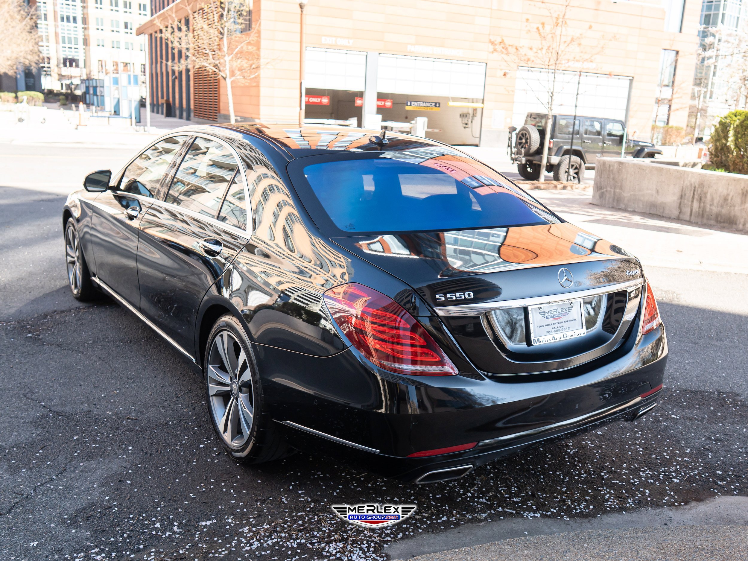 Used 2015 Mercedes-Benz S 550 4MATIC Sedan image 5