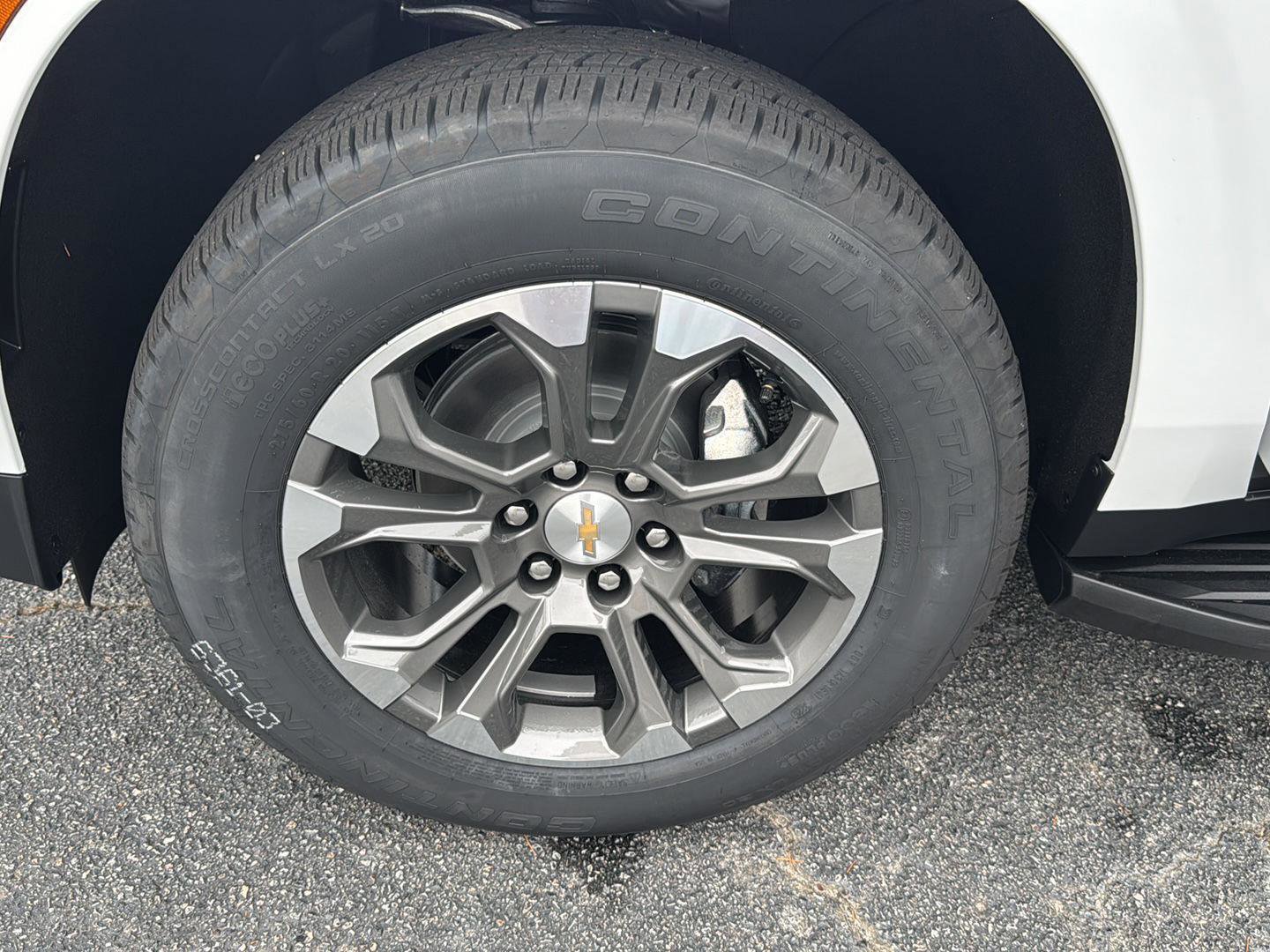 New 2026 Chevrolet Suburban LT image 34
