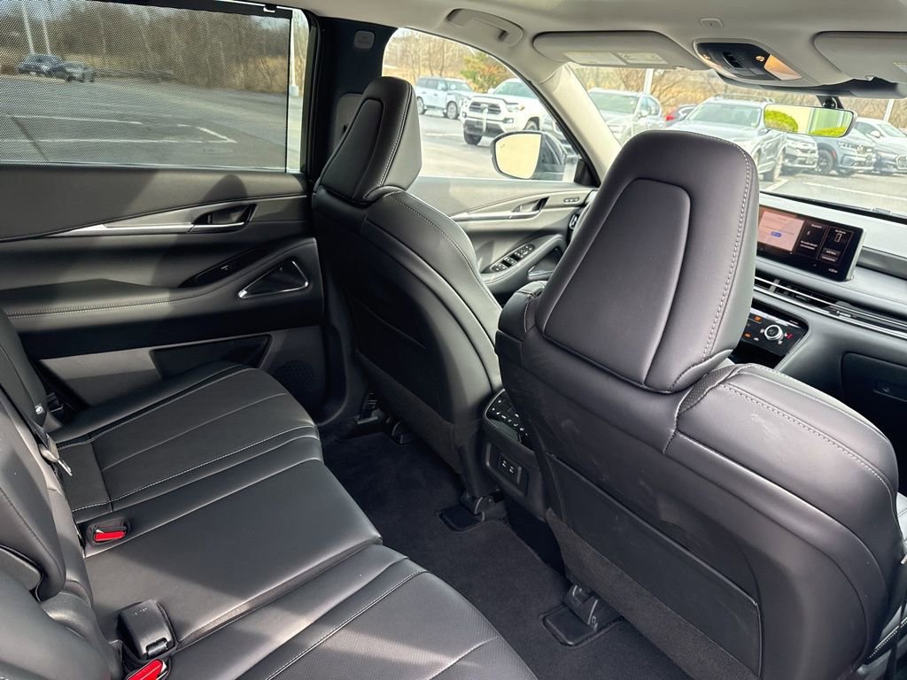 Certified 2026 INFINITI QX60 Luxe w/ Cargo Package image 30